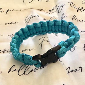 Blue Sky Paracord Bracelet