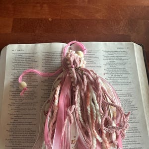 Handmade Pink Flower Tassel Bookmark: Readers Gift