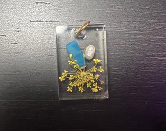 Unique resin pendants for necklaces, keychains with real semiprecious beads