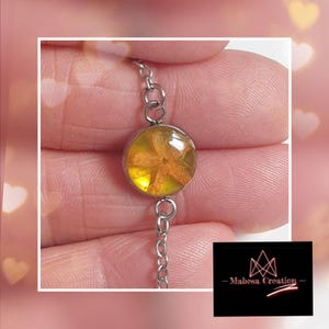 Bracelet for woman, epoxy resin, dried flower and stainless steel chain, adjustable, handmade jewelry.