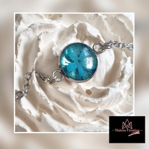 Bracelet for woman, epoxy resin, dried flower and stainless steel chain, adjustable, handmade jewelry.