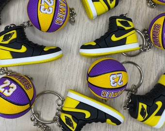 Baskets Air Jordans porte-clé, jaune et noir