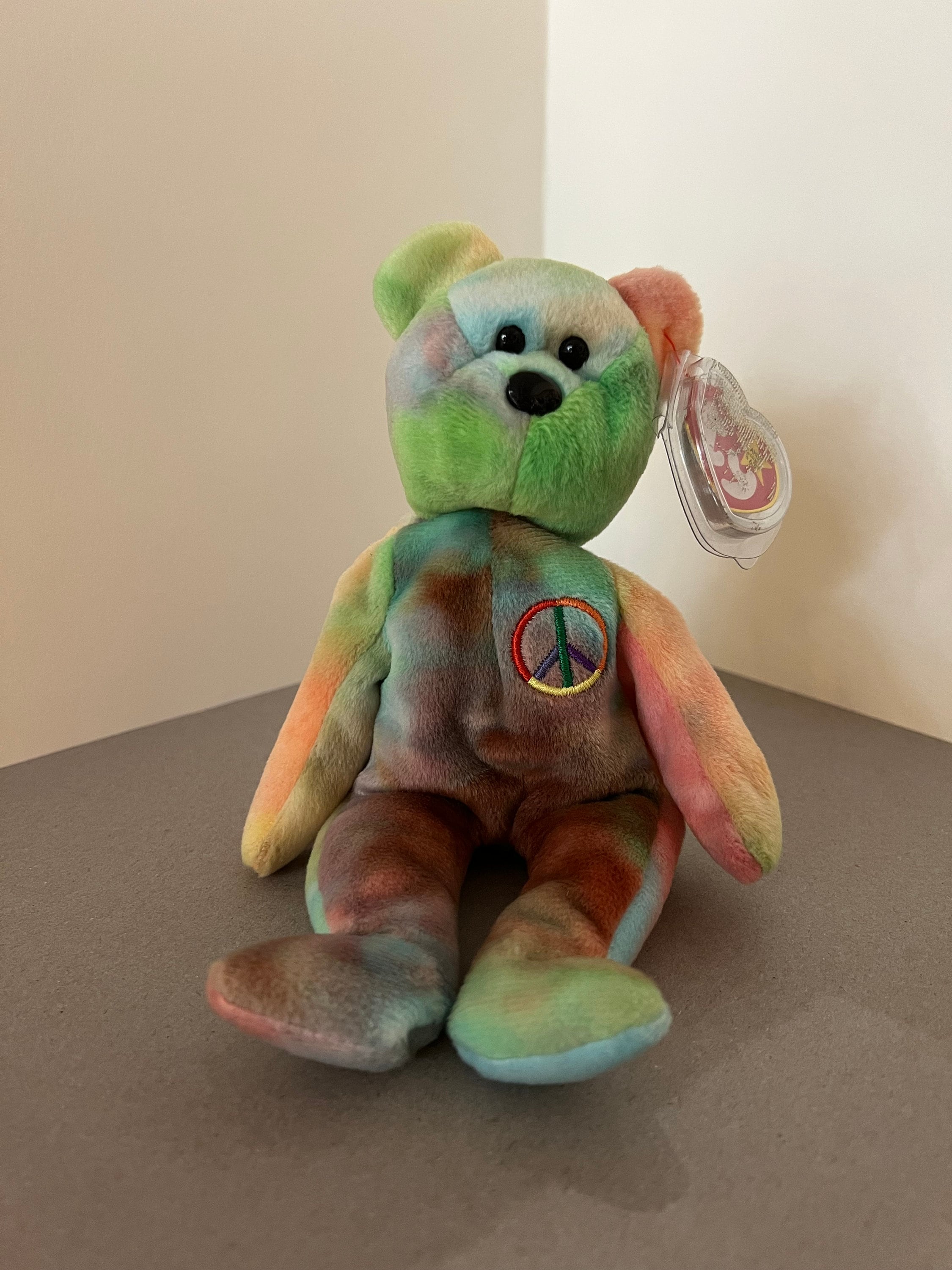 Rare PEACE TY beanie baby 1996 with tags perfect condition