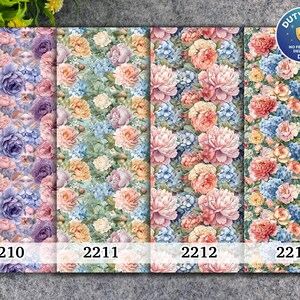 Può includere: Quattro pannelli verticali con motivi floreali etichettati 2210, 2211, 2212 e 2213. Il pannello 2210 presenta fiori viola e rosa. Il 2211 ha fiori color pesca e blu. Il 2212 ha fiori rosa e blu. Il 2213 ha fiori rossi, gialli e blu.