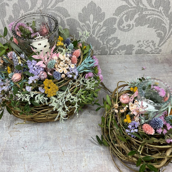 Bunter Blumenkranz-Tischkranz aus Schleierkraut-Grün in Pastell Ton als Tischdeko Sommerdeko-Trockenblumenkranz als Geschenk Idee für Sie