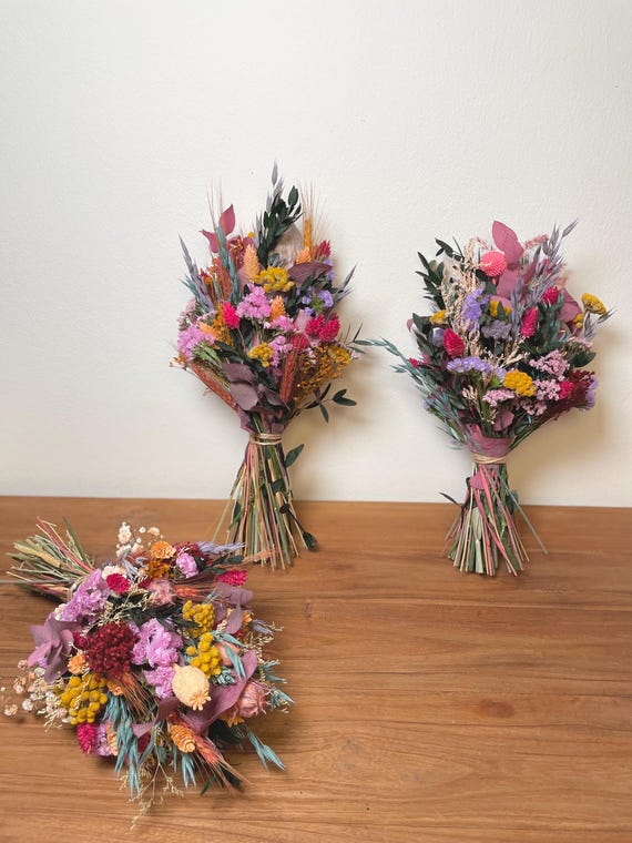 Trockenblumenstrauß Sommer mit bunten Trockenblumen, handgefertigter Blumenstrauß ,Sommerdeko für den Tisch, Frühlingsstrauß zum Geburtstag