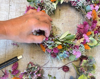 DIY Set-Herbstkranz - Blumenkranz selber machen mit Trockenblumen Lavendel Eukalyptus Türkranz Herbst- Tischdeko DIY Geschenkidee Frauen