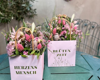 Frühlingsgesteck-rosa Trockenblumen-Blumiges Trockenblumengesteck Frühling und personalisierte Geschenkidee-Muttertag-Geburtstaggeschenk