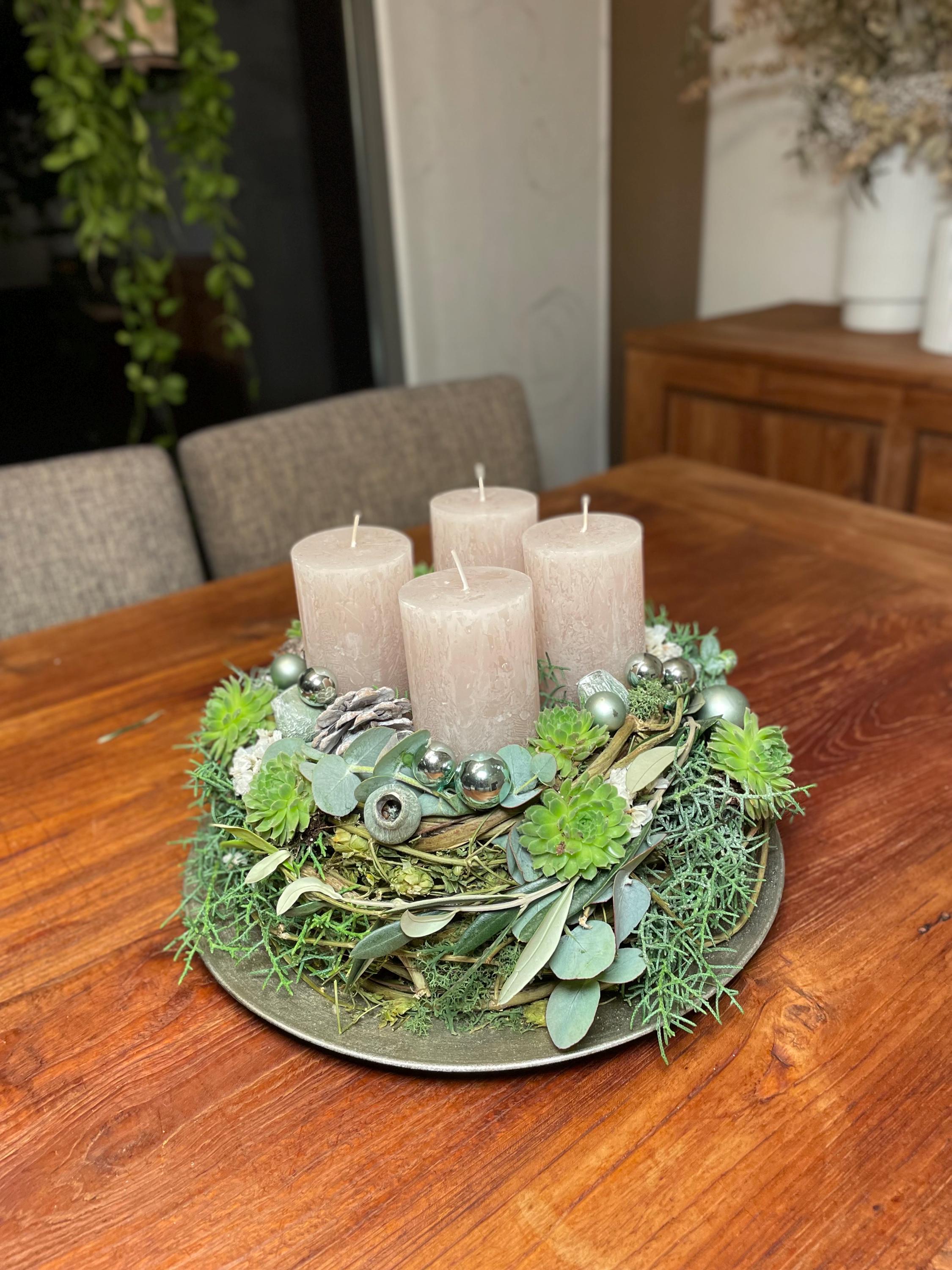 Künstlicher adventskranz