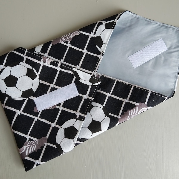 Reusable Sandwich Wrap / Sandwich Bag / Ecofriendly Sandwich Holder / Snack Bag / Reusable Lunch Bag / Lunch Placemat - Soccer