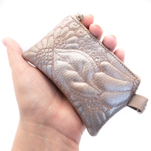 Portafoglio con cerniera portachiavi per donna, portafoglio unico in pelle trapuntata color talpa per carte di credito da tasca, regalo di Natale per la migliore amica