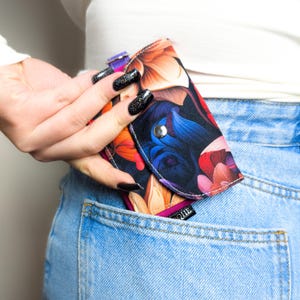 Kleine Vegan Geldbörse, Bunte Blumen Mini Geldbörse, Stofftasche für Frauen mit Abend Blumen Muster, Süßes Geburtstagsgeschenk für Sie