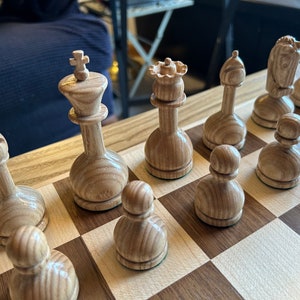 Dublin Pattern 2 Chess Set image 9