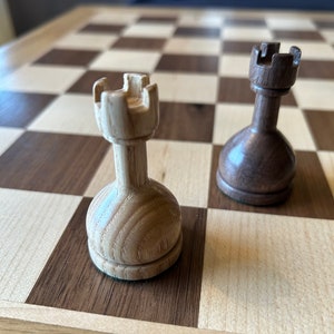 Dublin Pattern 2 Chess Set image 7