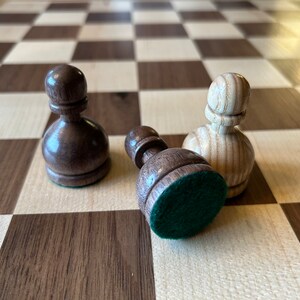 Dublin Pattern 2 Chess Set image 8