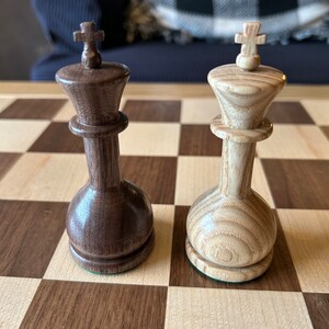 Dublin Pattern 2 Chess Set image 5