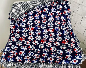 Reversible Fleece Dog Blanket (36"x36") - Patriotic No-Sew Tie Design, Free Toy