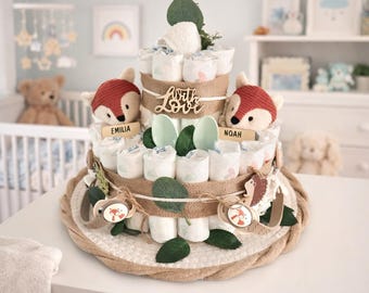 Windeltorte neutral für Zwillinge mit Fuchs – Babygeschenk zur Geburt & Geschenk zur Babyshower mit Greifringen, Socken, Personalisierung