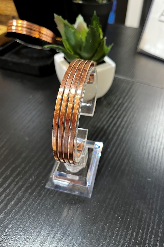 Copper bracelet and natural pain magnet - image 9
