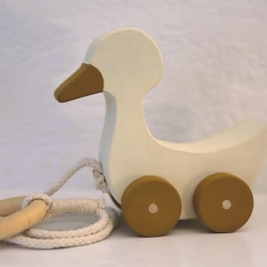 Wooden Duck Pull Along Toy - Classic Wooden Toys