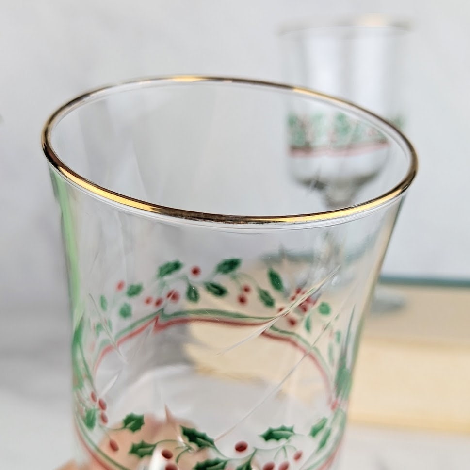 Vintage 1983 Arby's Libbey Christmas Holiday Stemmed Glasses Holly Gold ...