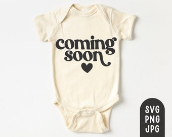 Coming Soon Svg, Schwangerschaft Ankündigung Onesie Svg, Überraschung Baby Ankündigung Svg, Neue Baby Svg, Body Svg, Schwangere Svg, Baby Reveal Svg