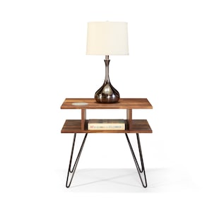 Mesa auxiliar Zuma, moderna de nogal, acabado natural, madera maciza