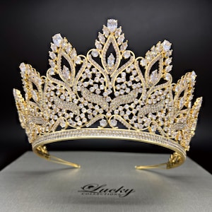 Quinceanera Crown, Prom Tiara,  Pageant Tall Crown, Wedding Headpiece, Quince Crown, 15 Anos Corona, Swarovski Crystal Tiara