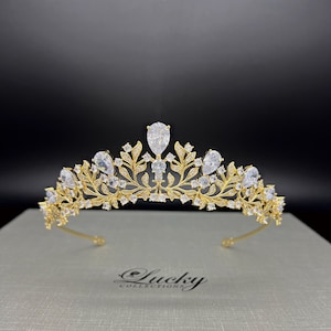 Bridal and Quinceanera Tiara, Lovely Simple Crown for Bride, Crystal Elegance, Small Tiara