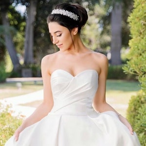 Swarovski Bridal Headband, Elegant Headband, Swarovski Crystals Headband, Wedding Headband, Wedding Hair Accessory, Crystal Hair Jewelry