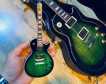 スラッシュ ギブソン® レスポール® スタンダード アナコンダ ミニ