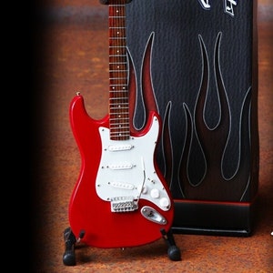 ⚫️ aksidmd さま専用⚫️ Fender Stratocaster FENDER Fender x Guitar Magazine Stratocaster Seattle BK [SN
