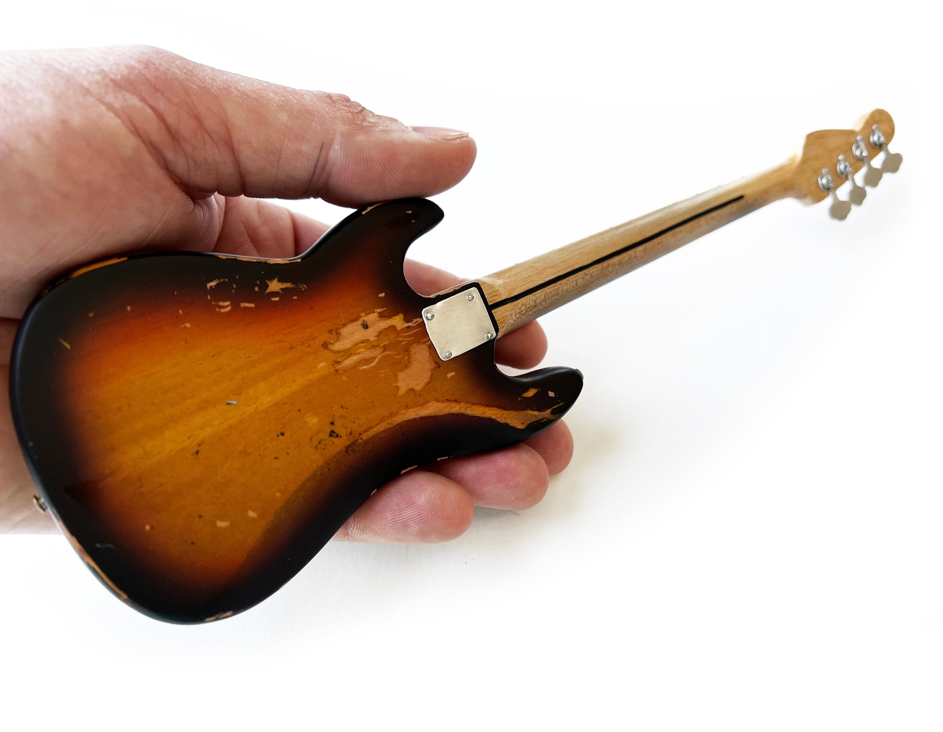 【希少】fender precision bass ドナルドダックダン　モデル il_fullxfull.3873359856_m5qs.jpg