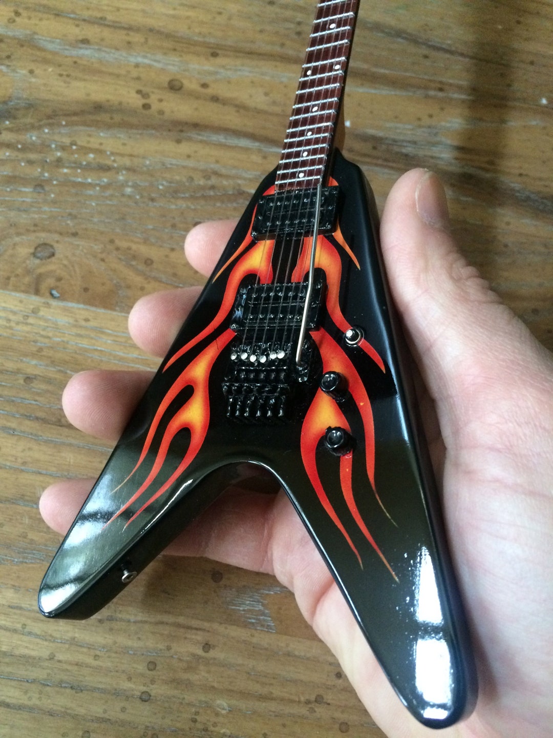 Metallica Collectible James Hetfield ESP Hot Rod Red Flames Guitar