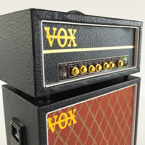 Vox Amp Replica - Miniature Vintage Vox Amp with Amp Head for Display with Mini Guitars - Beatles Amp