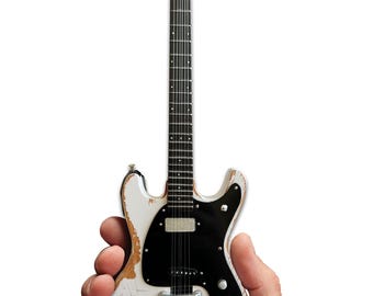 Johnny Ramone 1965 Mosrite Ventures II Mini Guitar Model by AXE