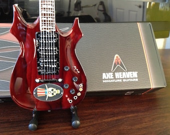 Réplica de mini guitarra Jerry García™ Top Hat Dead Head Tribute - CON LICENCIA OFICIAL