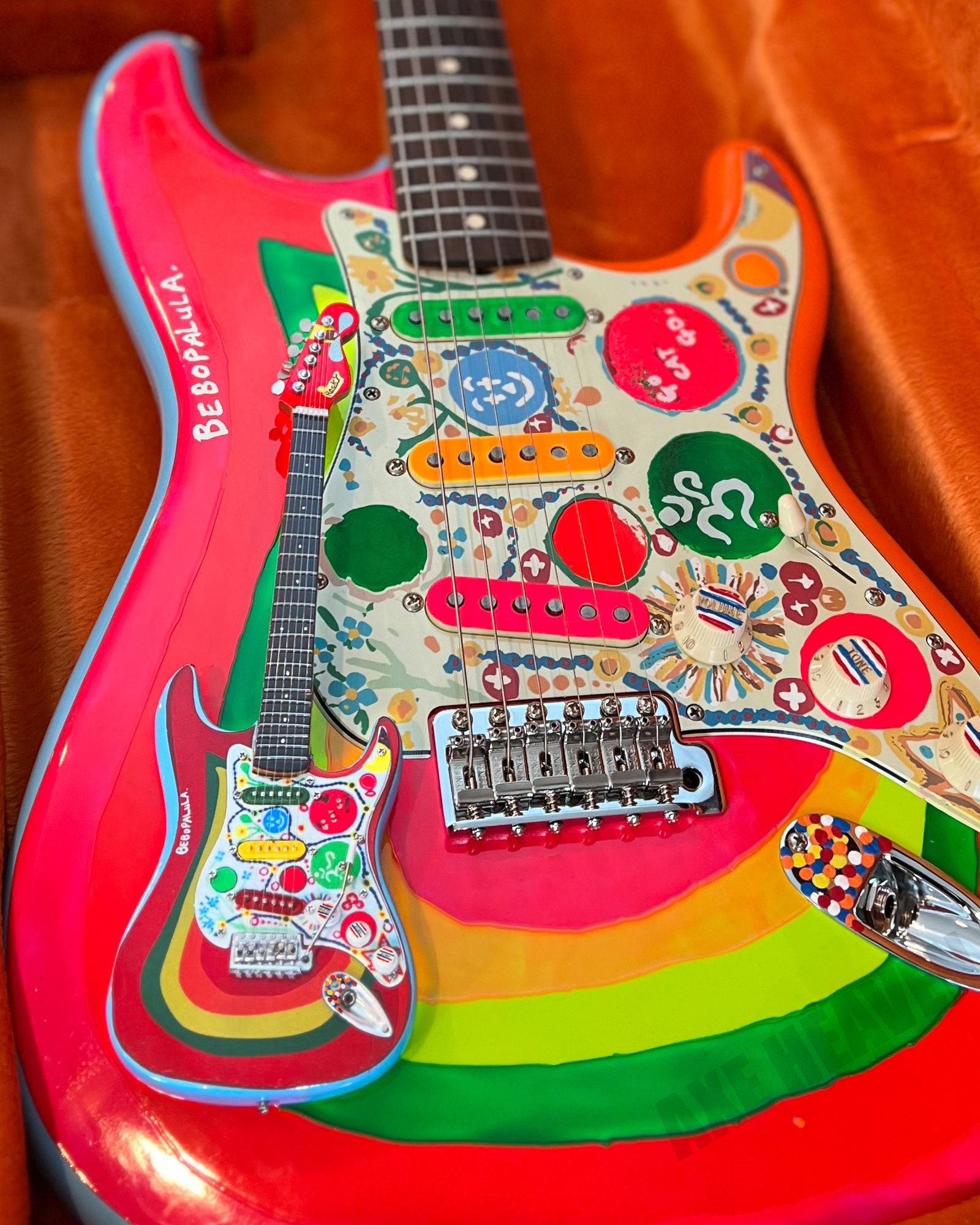e Harrison (VERY RARE SET!! 送料込み） Rocky Guitar George Harrison Licensed Mini Guitar Fab Four