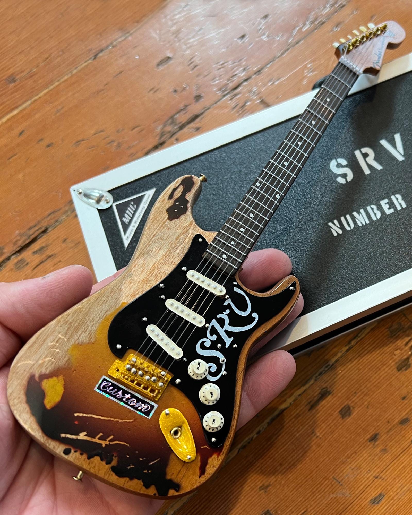 スティーヴィー・レイ・ヴォーン Number One エレキギター SRV s-l400.jpg