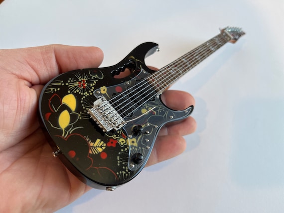 スティーブ・ヴァイ コレクタブル - アイバニーズ JEM ブラック スティーブ・ヴァイ コレクタブル - アイバニーズ JEM ブラック
