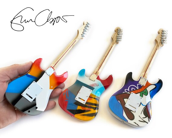 Crash Guitars SET of 3 Mini Guitar Replica Licensed Fender Eric