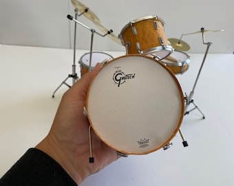 Rolling Stones Collectible Charlie Watts Drum Kit Modelo Miniatura para exhibición