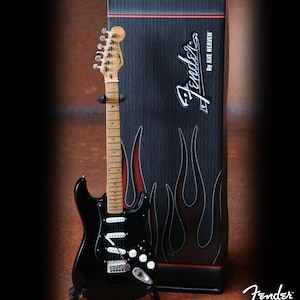 Squier stratocaster pick guard - Etsy 日本