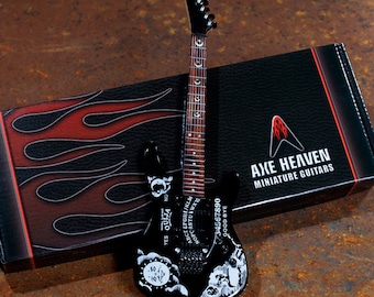Chitarra in miniatura replica chitarra Ouija nera da collezione Kirk Hammett dei Metallica