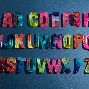 Bunte Resin Buchstaben-Set