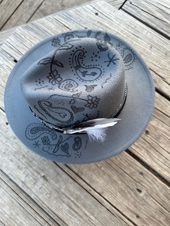Burned Fedora: Gray Pyrography Hat With Custom Band - Etsy display picture 3