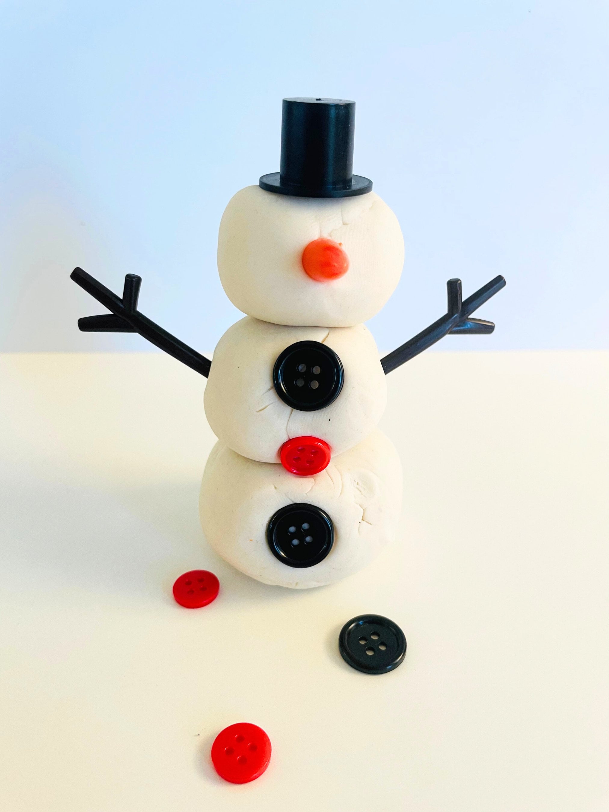 Blue Skies Ahead: Playdough Snowmenwho needs the real stuff?!