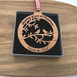 Arquivo de enfeite de Natal Robin para corte a laser, decorações de árvores svg para artesãos, arquivos de corte Glowforge, enfeite de etiqueta de presente para download