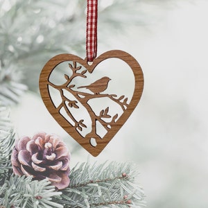 Arquivo de enfeite de Natal Robin para corte a laser, decorações de árvores svg para artesãos, arquivos de corte Glowforge, enfeite de etiqueta de presente para download