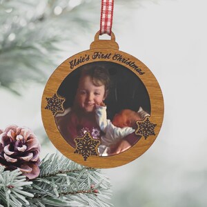 Personalisierte Foto Weihnachtsbaum Ornament Datei zum Laserschneiden, Baumschmuck svg für Handwerker, glowforge, Geschenkanhänger Ornament zum Download